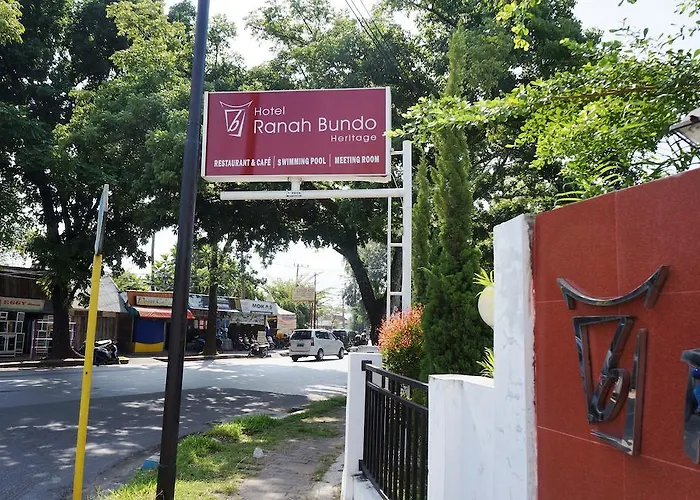Hotel Ranah Bundo