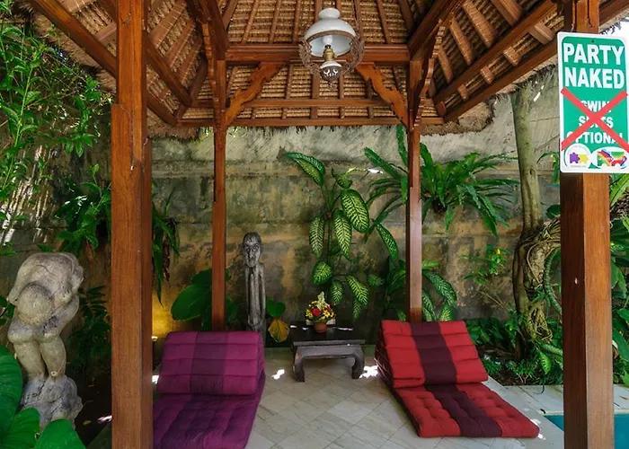 Laki Uma Villa - Male Only