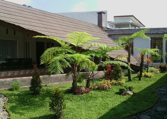Rumah Kebun Lulu Villa