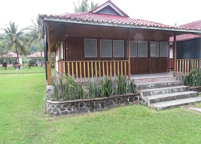 Ocean Queen Resort