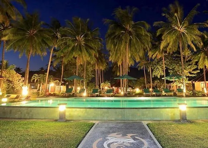 Oyo 1508 Mascot Beach Hotel