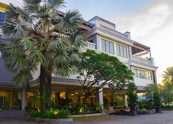 Rattan Inn Hotel
