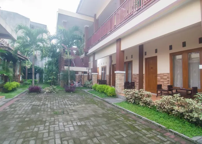 Oyo 326 Ndalem Padma Asri Residence
