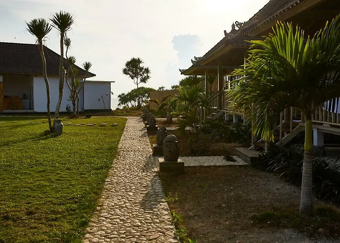 Ombak Bay Lembongan