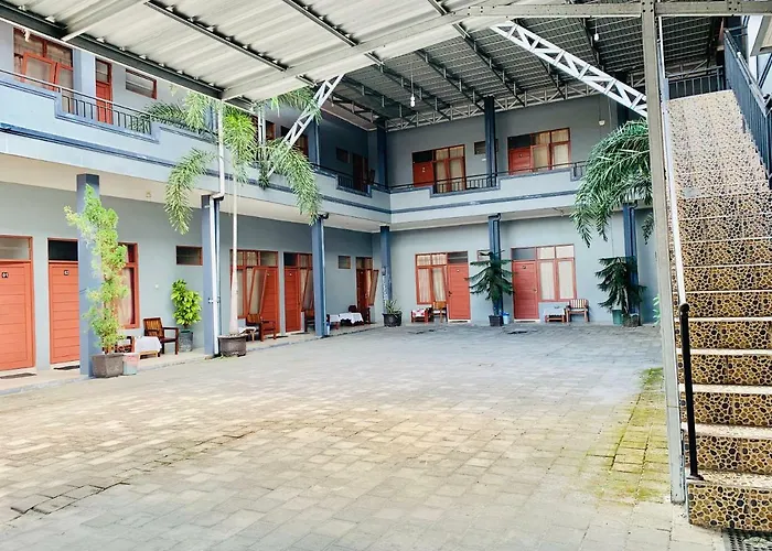Sola Gracia Guest House & Kost