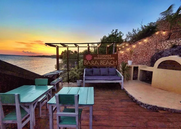 Cosmos Bungalows Bira, Endonezya