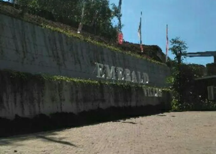 Full House Emerald Villa I6 2 Bedroom Near Jtp 3