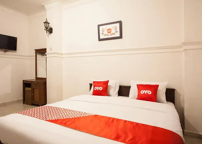 Oyo 1084 Hotel Cirasa Syariah