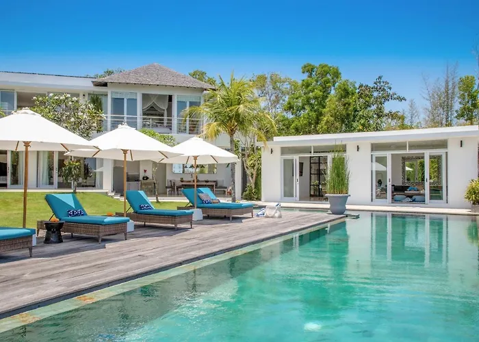 Villa 800 m² dengan 5 kamar tidur dan 5 kamar mandi pribadi di Uluwatu