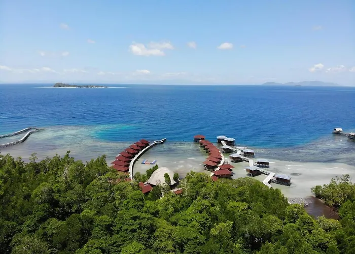 Korpak Villa& Raja Ampat