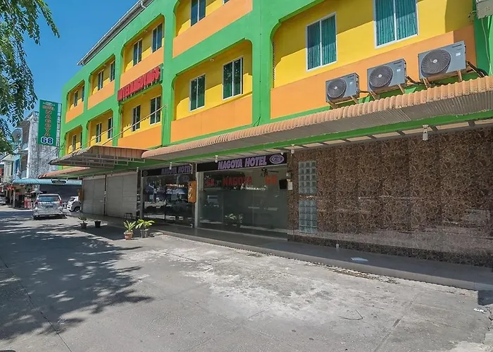 RedDoorz near Nagoya Citywalk Batam 2